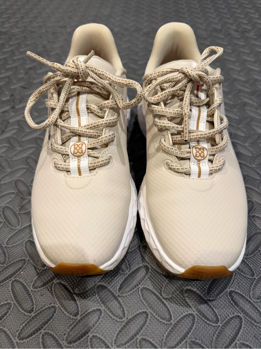 G/FORE Women's Beige & White Lace-Up Hybrid Golf Shoes